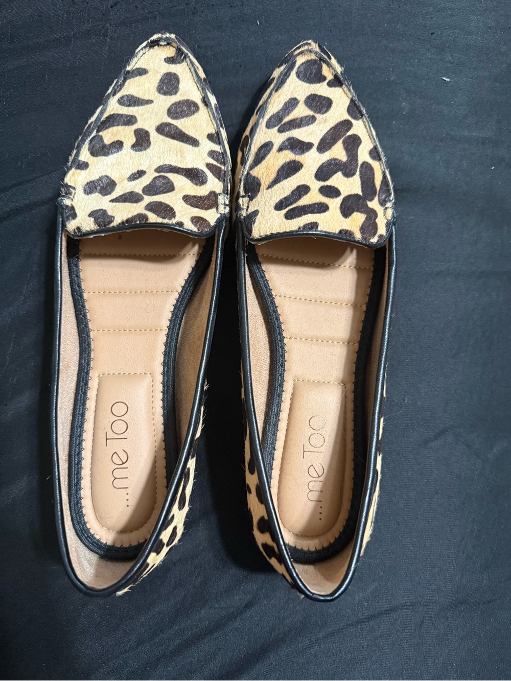 me too Leopard-Print Pointed Flats in Tan and Black